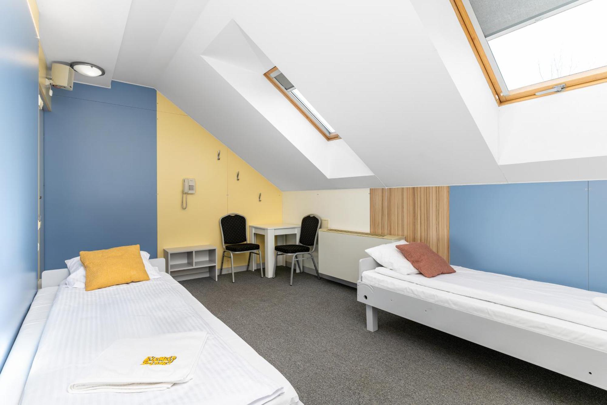 Elemels Planet Bed & Breakfast อุสทรอน ภายนอก รูปภาพ