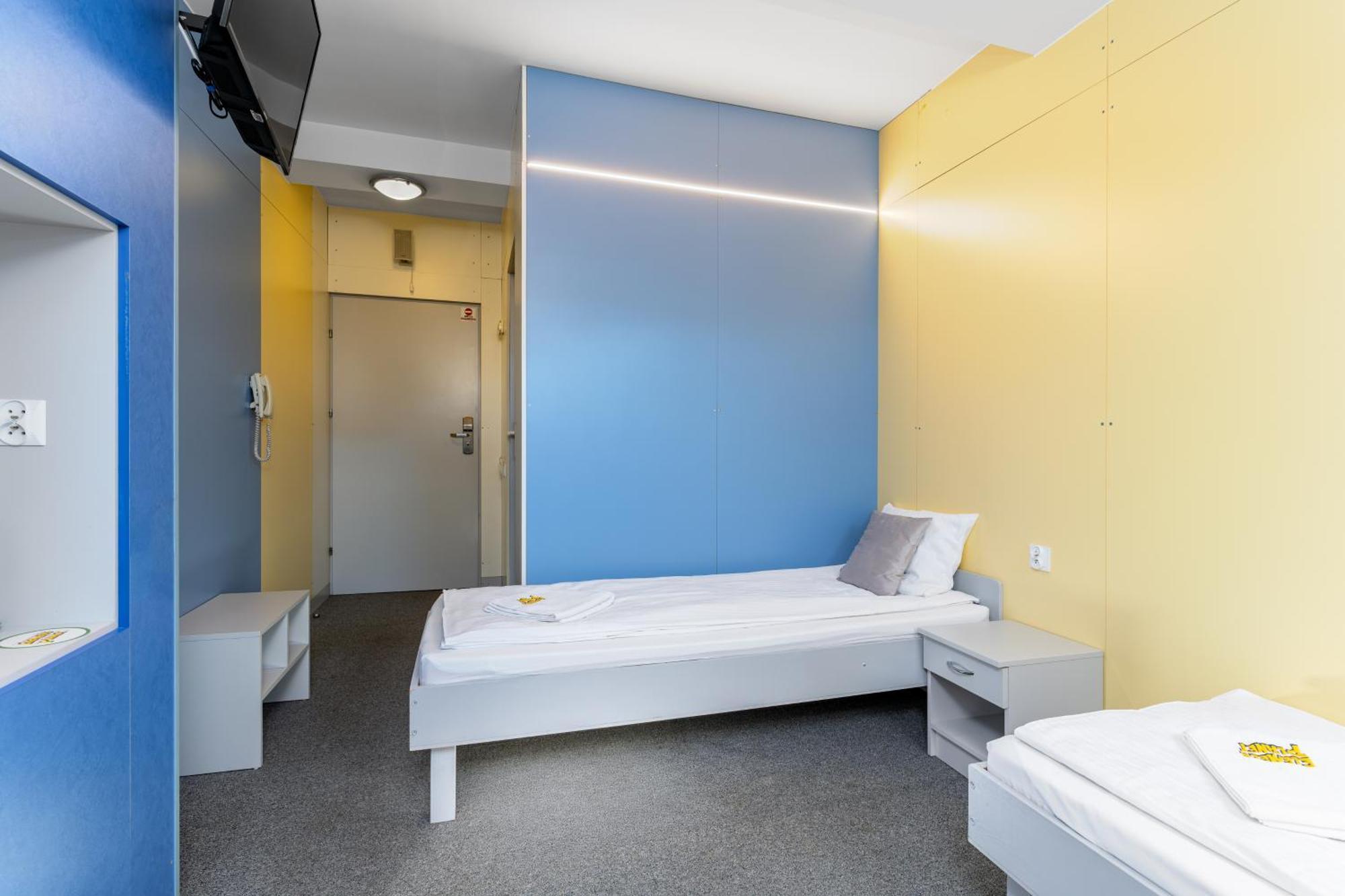 Elemels Planet Bed & Breakfast อุสทรอน ภายนอก รูปภาพ
