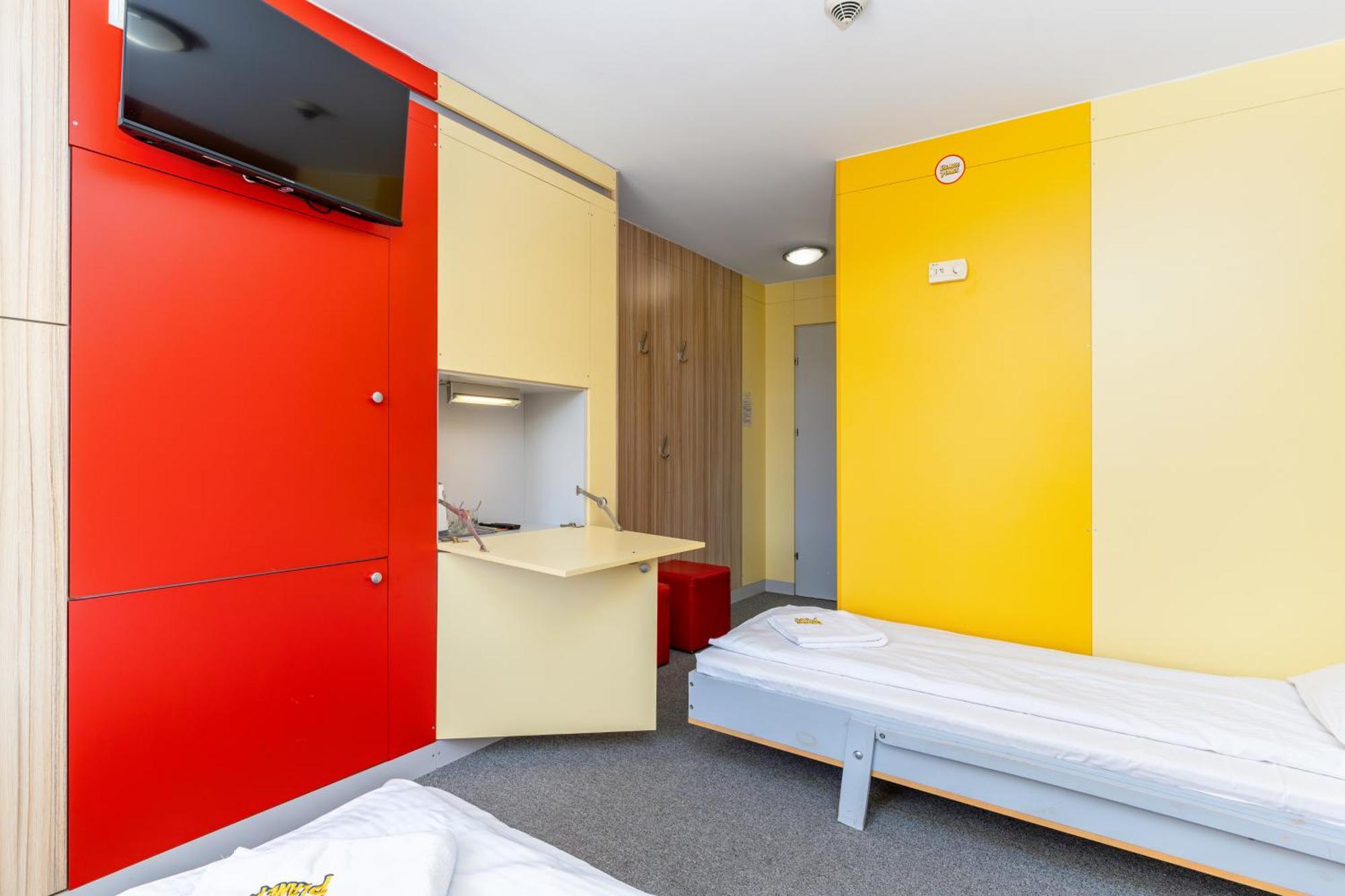 Elemels Planet Bed & Breakfast อุสทรอน ภายนอก รูปภาพ