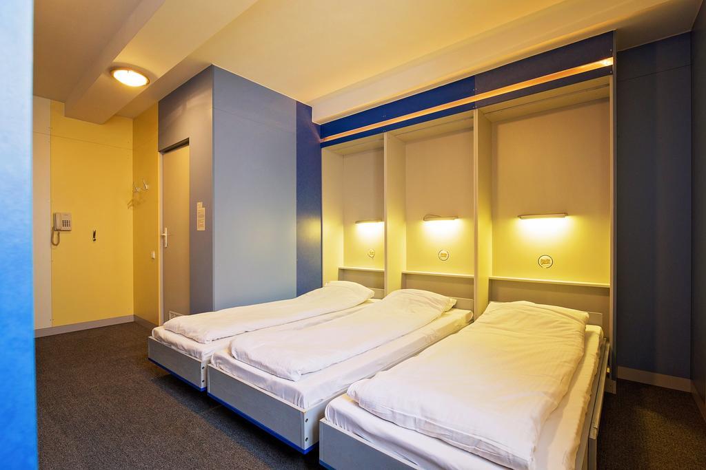 Elemels Planet Bed & Breakfast อุสทรอน ภายนอก รูปภาพ