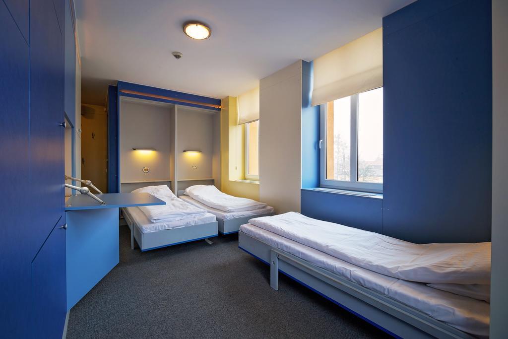 Elemels Planet Bed & Breakfast อุสทรอน ภายนอก รูปภาพ